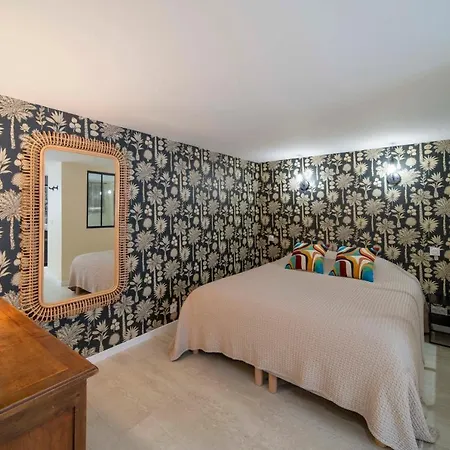 Clr - Stunning Renovated House With Pool To Rent Βίλα Λε Κανέ